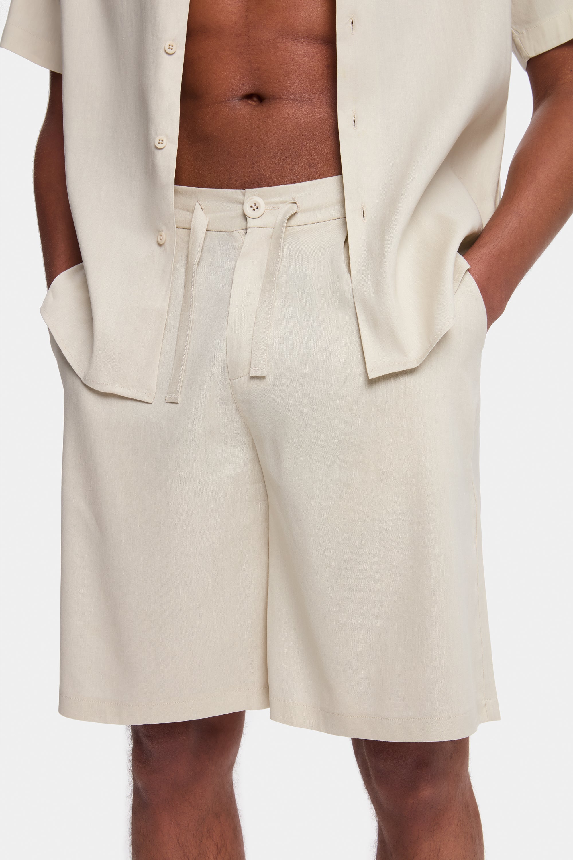 THE LINEN SHORTS
