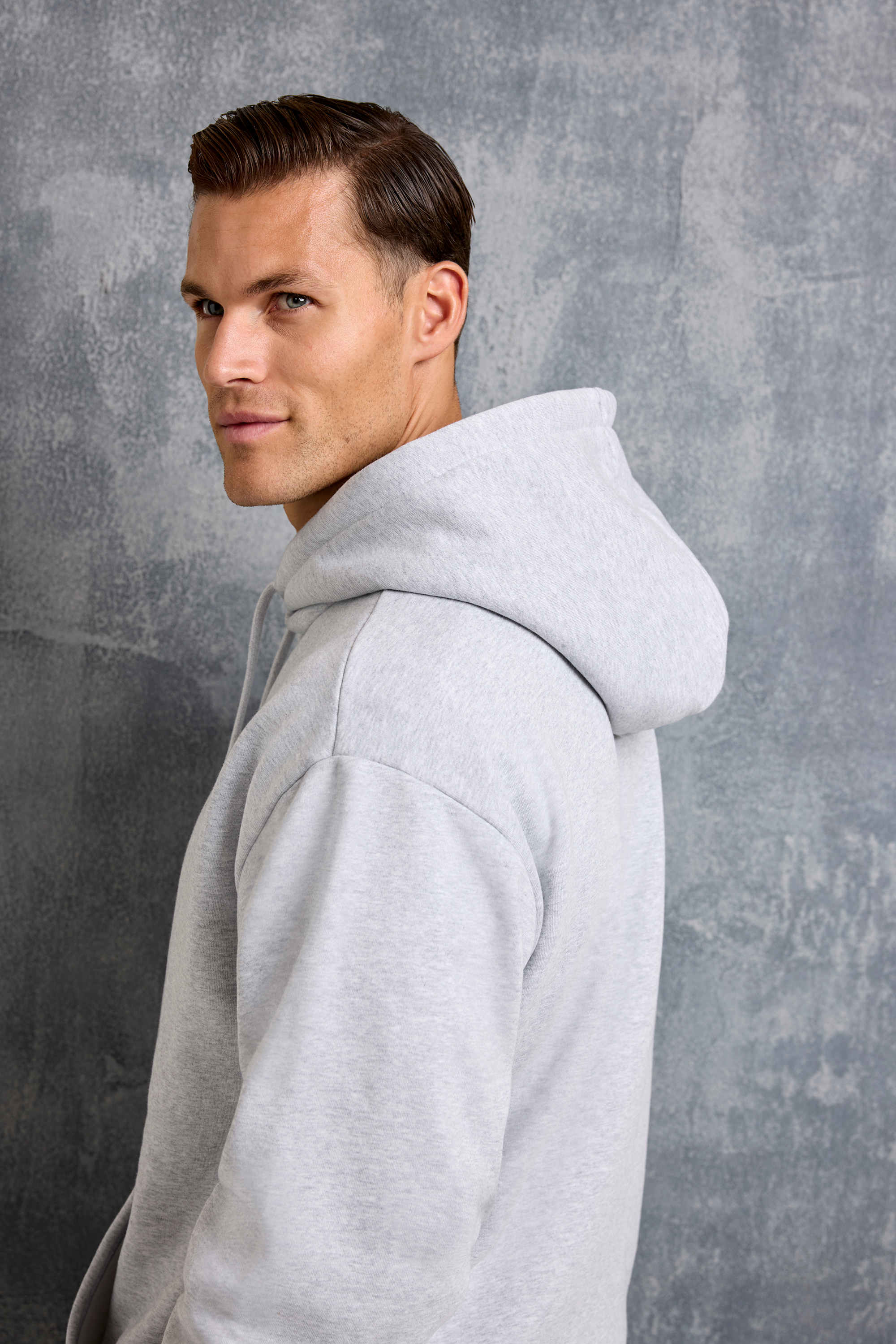 THE MILAN OVERSIZED HOODIE